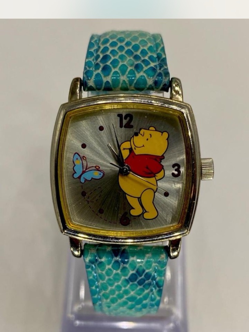 Disney *** Ladies “ Collectors *^* Winnie the Pooh* Turquoise *^*